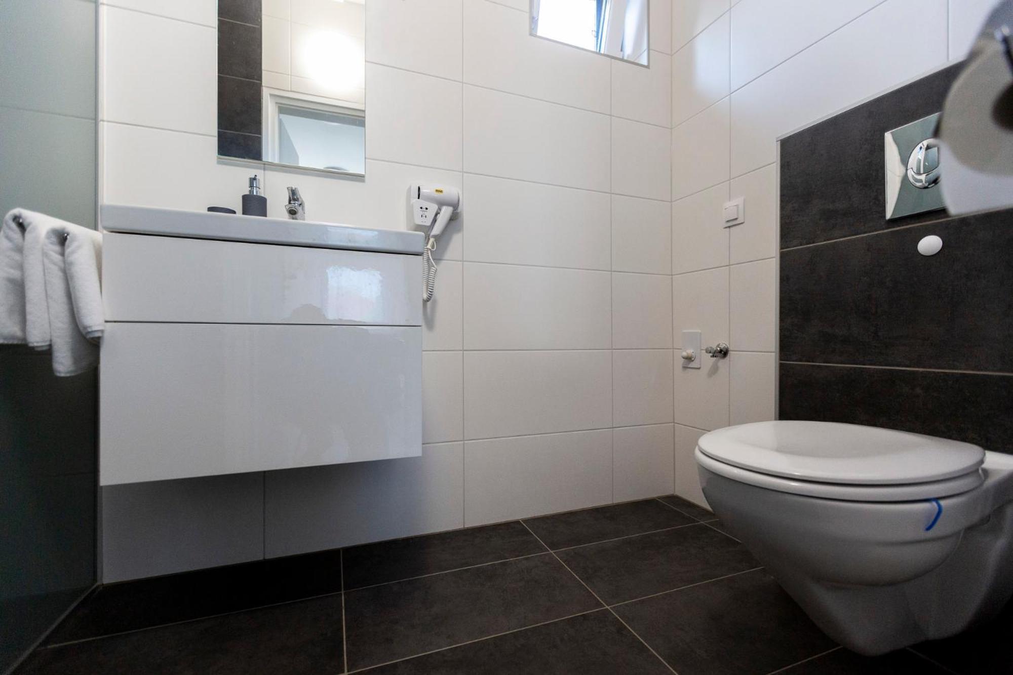 Horvath Apartman Fertod Ngoại thất bức ảnh