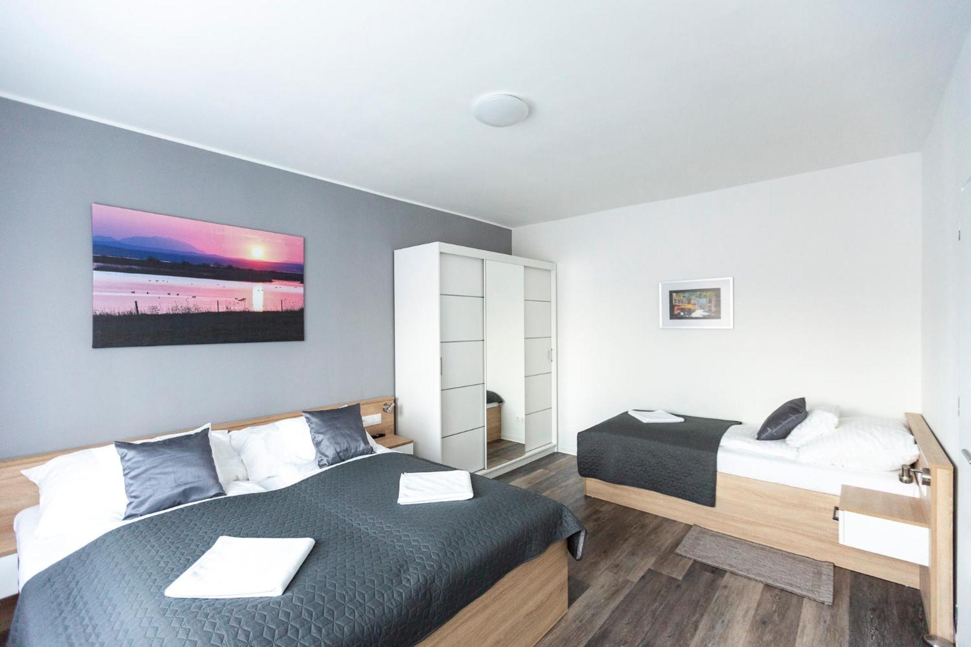 Horvath Apartman Fertod Ngoại thất bức ảnh